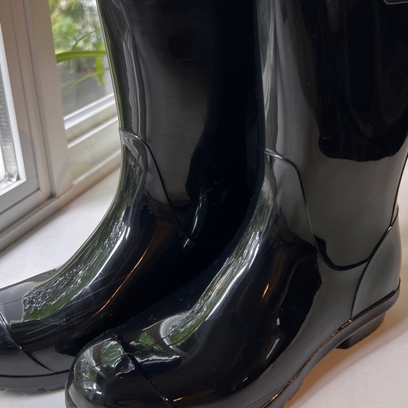 UGG Girls Sienna Black Mid Calf Rain Boot; Excellent condition - Picture 10 of 14